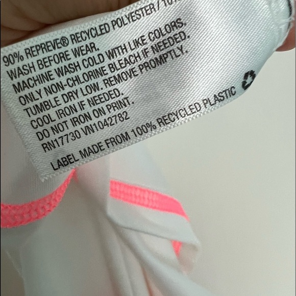 Swim top, size 7-8, Cat & Jack, like new condition - Picture 4 of 4